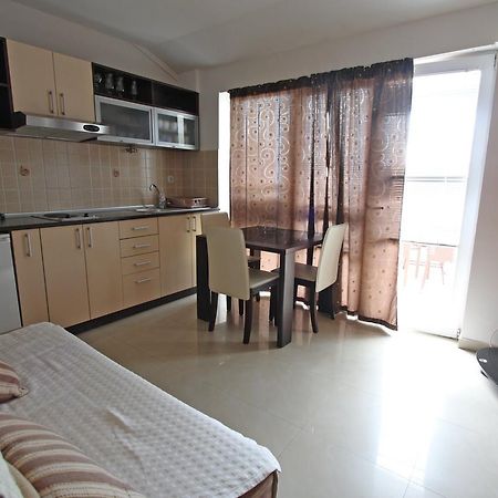 Apartmani Irena Petrovac エクステリア 写真