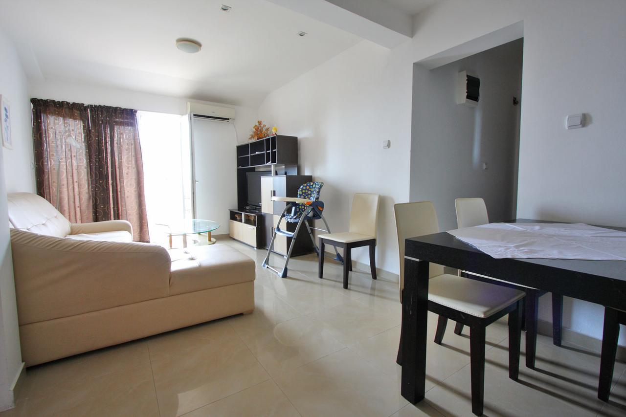 Apartmani Irena Petrovac エクステリア 写真