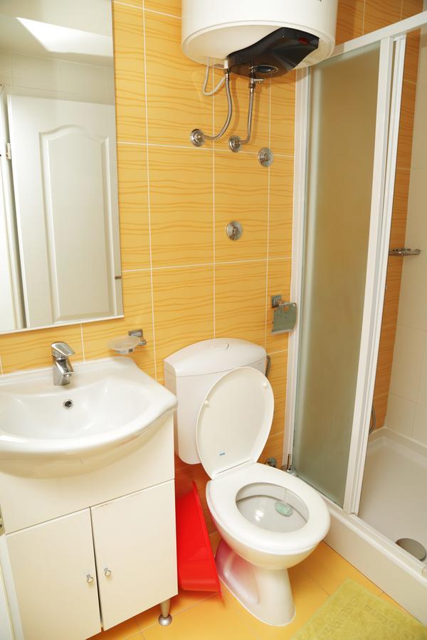 Apartmani Irena Petrovac エクステリア 写真