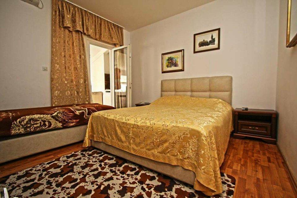 Apartmani Irena Petrovac エクステリア 写真